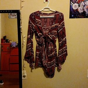 Pretty pink romper shorts with angel sleeves, small